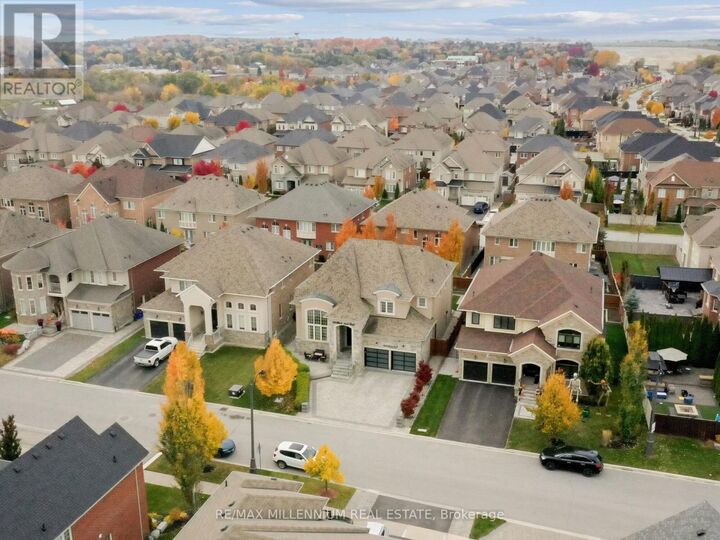 Property Photo:  24 Black Duck Trail  ON L7B 0A4 