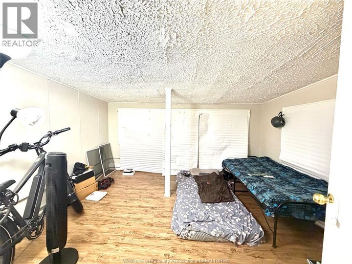 Property Photo:  235-237 Crawford Upper  ON N9A 5C3 