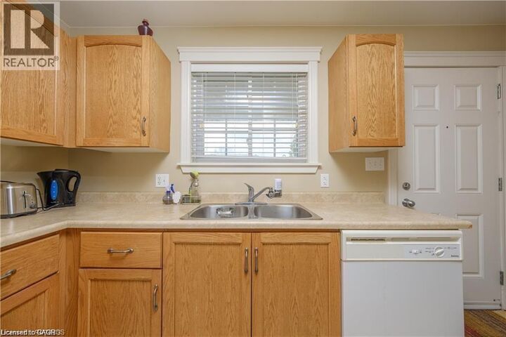 Property Photo:  653 Kincardine Avenue 7  ON N2Z 0B1 