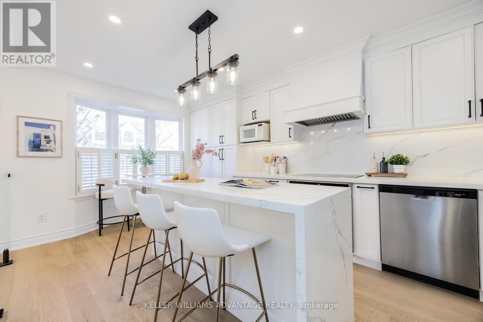 Property Photo:  129 Confederation Way  ON L3T 5R4 