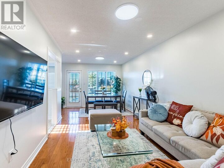 Property Photo: 5321 Red Brush Drive ON L4Z 3Z5