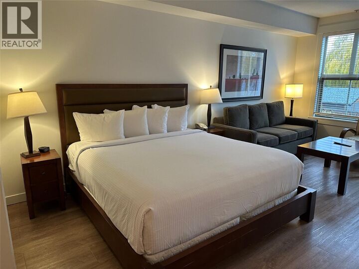 Property Photo: 4200 Lakeshore Drive 108 BC V0H 1V6