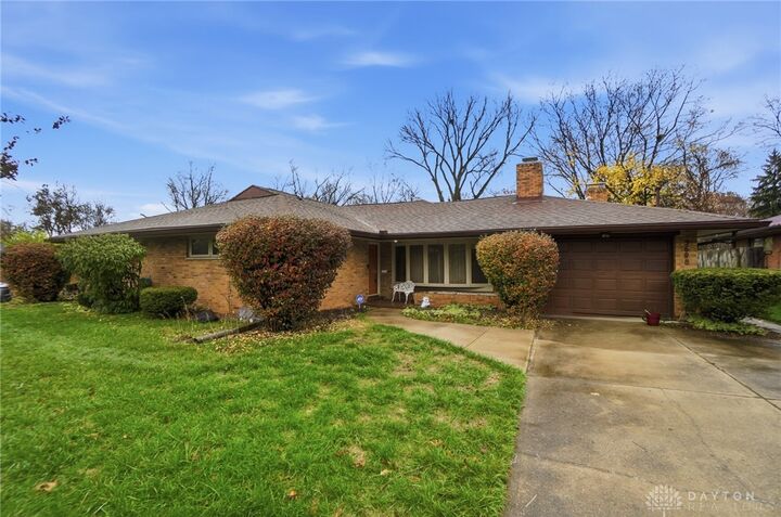 Property Photo: 3698 Briar Place OH 45405