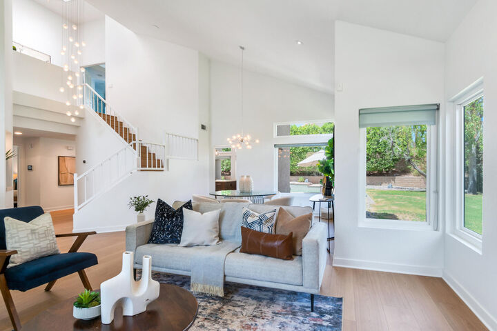 Property Photo:  403 Cypress Point Drive  CA 92211 