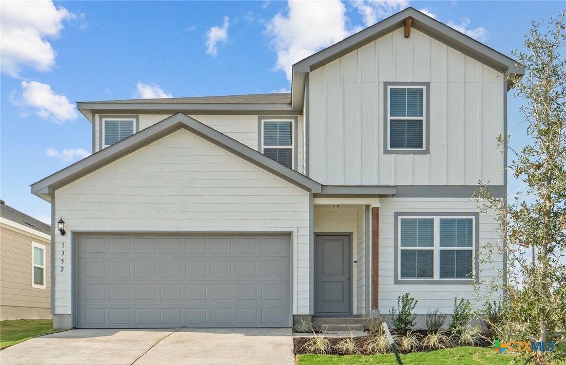 Property Photo: 1352 Richards Ranch Road TX 76513