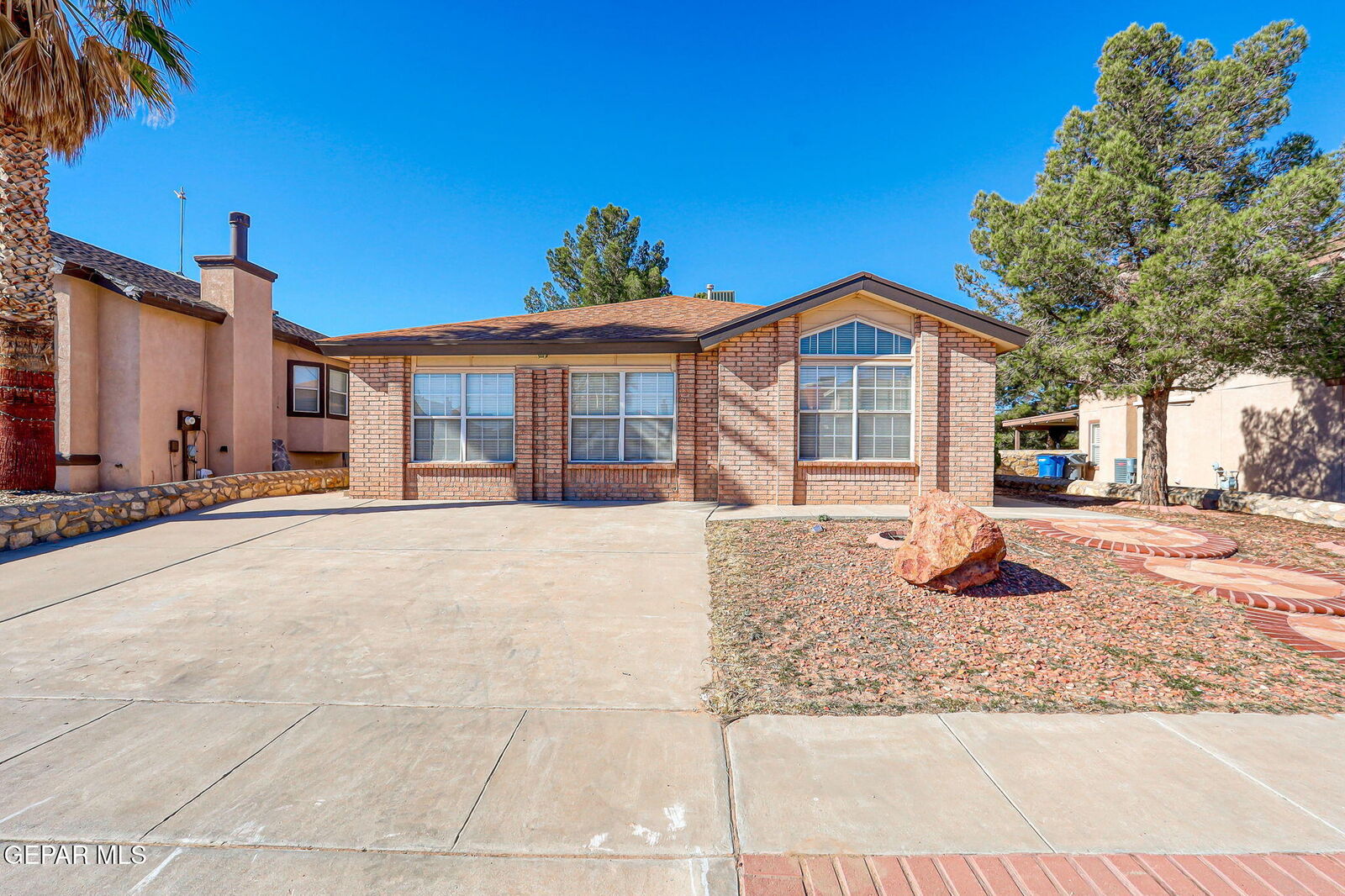 Property Photo:  1449 Chato Villa Drive  TX 79936 