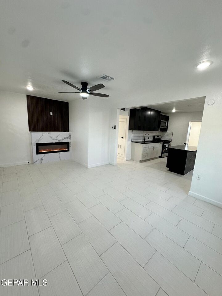 Property Photo:  543 Dolan Street  TX 79905 