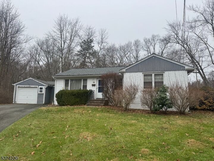 41 Eaton Ct  Berkeley Heights Twp. NJ 07922 photo