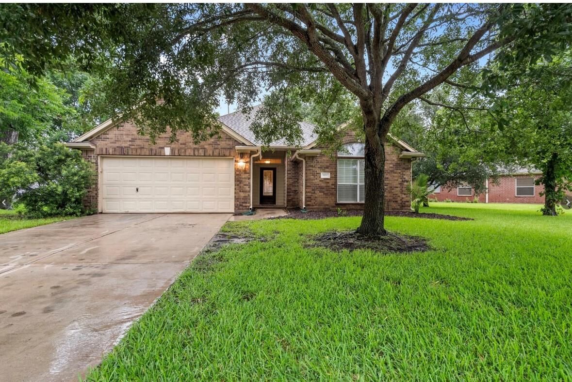 Property Photo:  931 Opal Chase Drive  TX 77469 