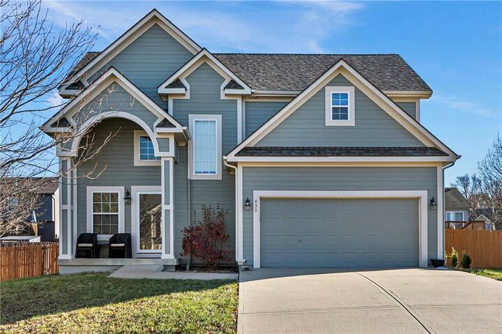 635 S Pine Street  Gardner KS 66030 photo