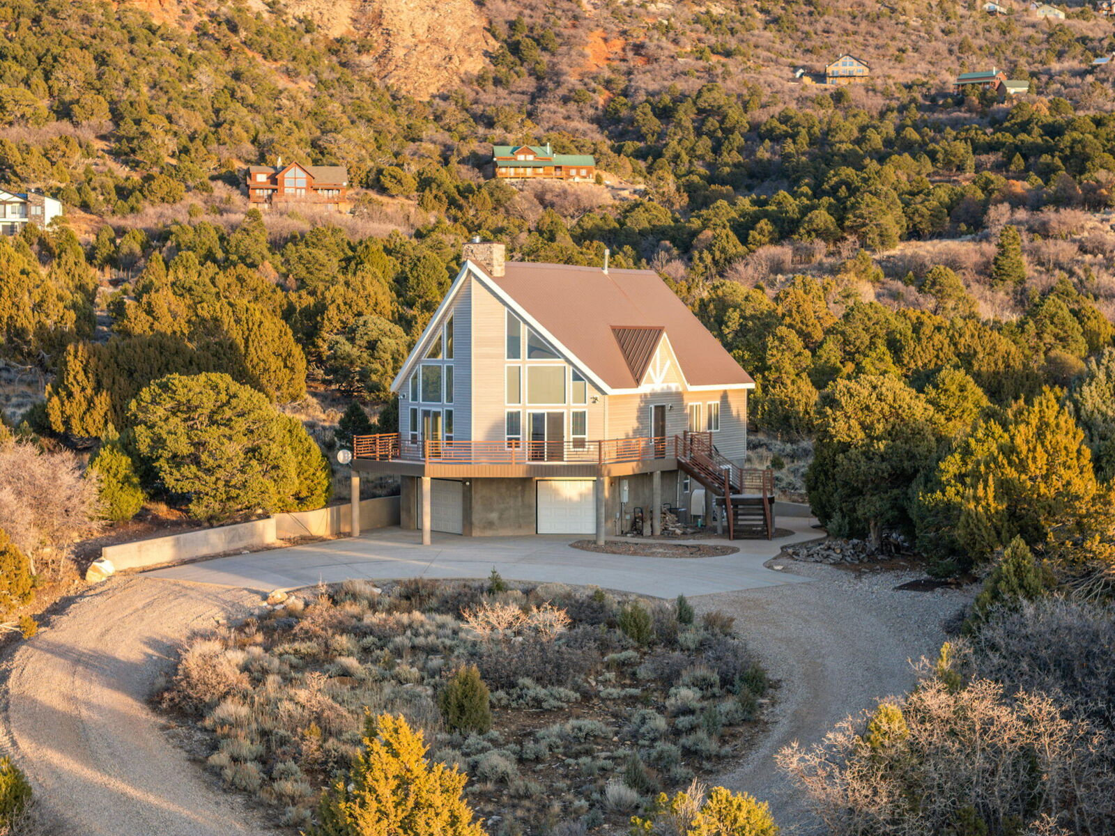 Property Photo: 2081 S High Juniper Dr UT 84720