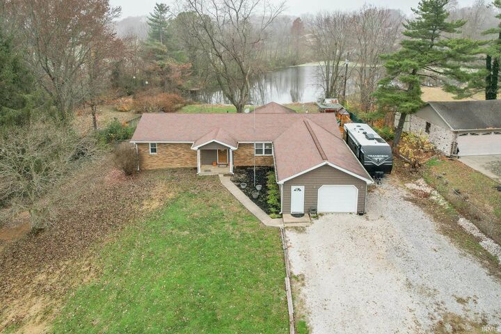 Property Photo: 11316 Bayview Court IN 47712-8882