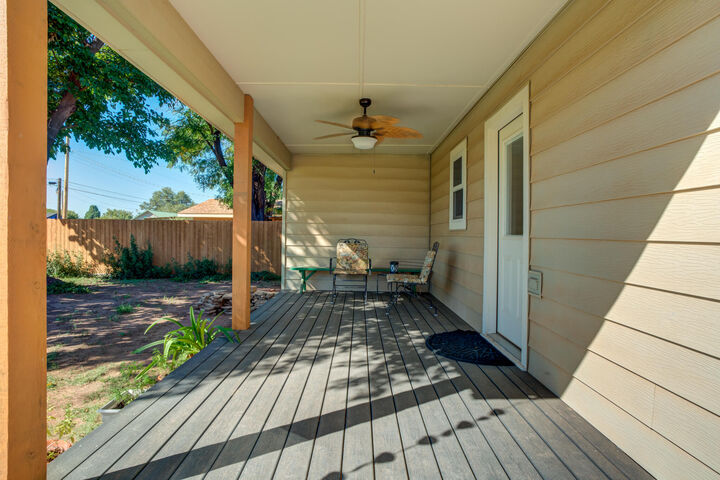 Property Photo: 307 Ave G TX 79311