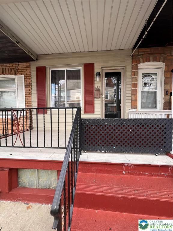 Property Photo: 422 N Fulton Street PA 18102
