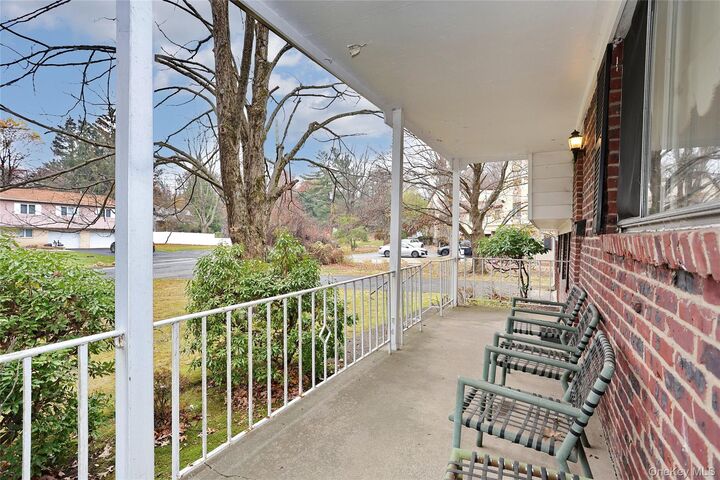 Property Photo:  12 Cloverdale Lane  NY 10952 