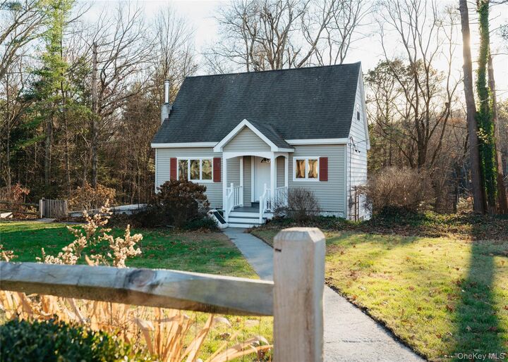 18 Mountainview Avenue  Rosendale NY 12472 photo