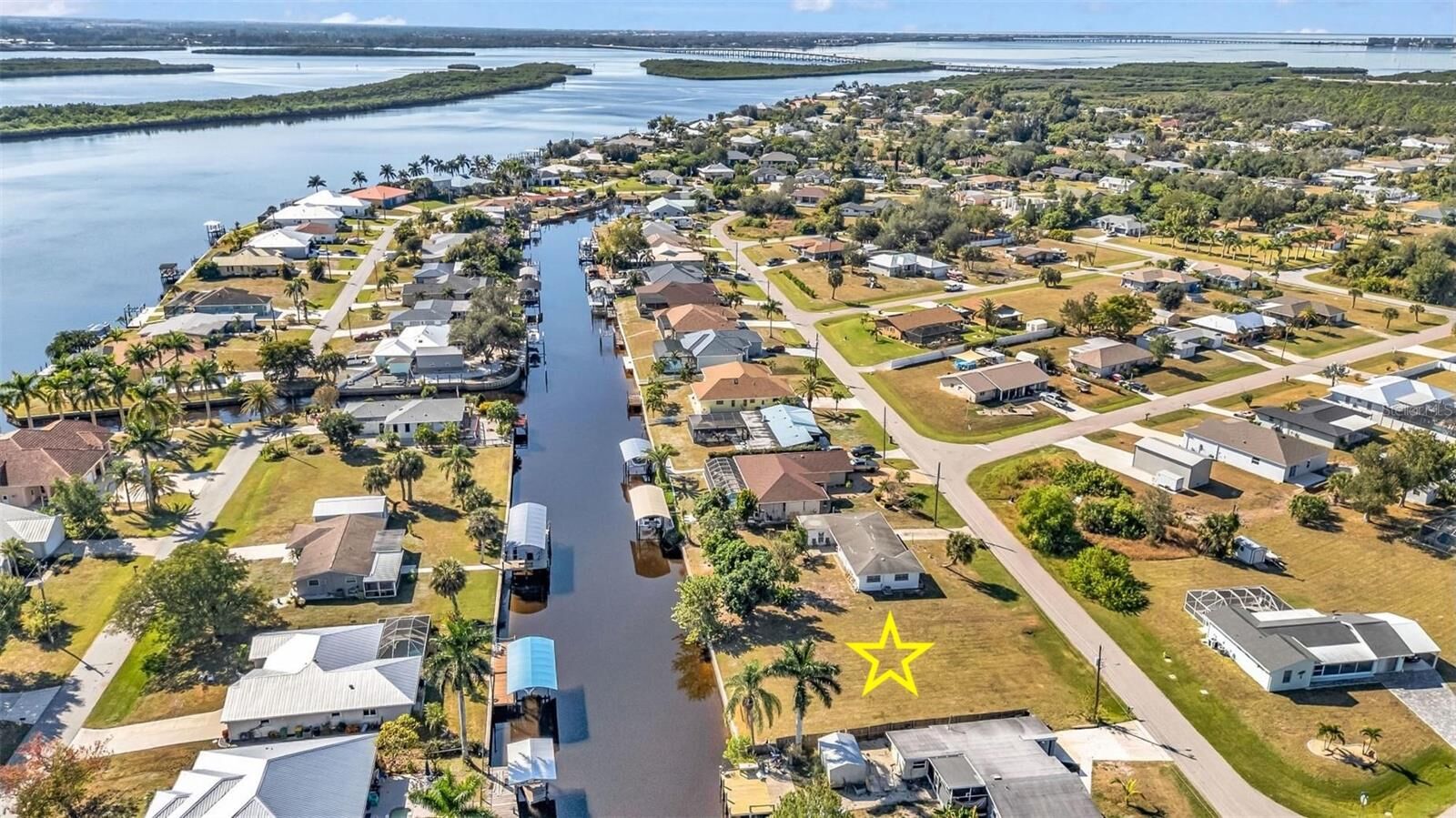 Property Photo:  3334 Dover Drive  FL 33983 