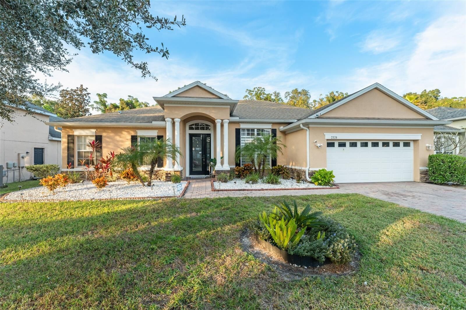 Property Photo:  2328 Laurel Blossom Circle  FL 34761 