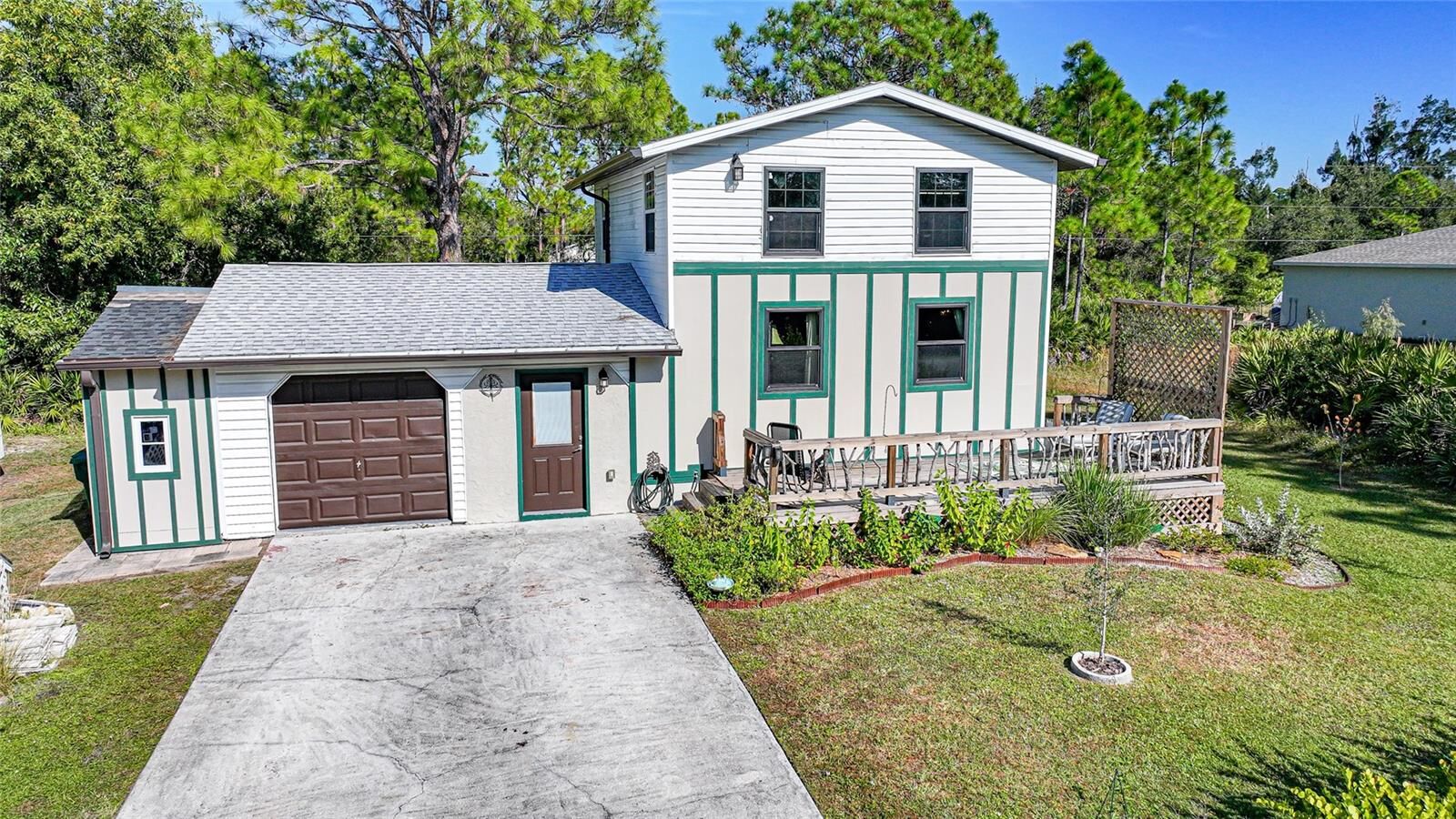 Property Photo: 28094 Chinquapin Drive FL 33955