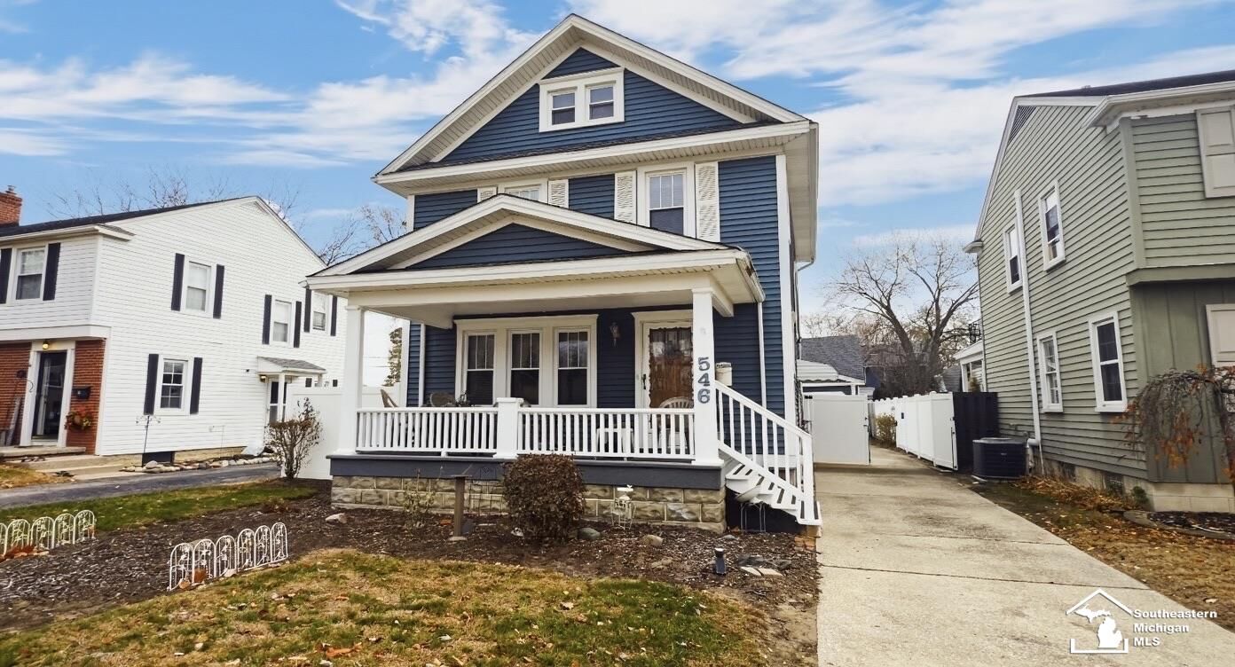 Property Photo:  546 Godfroy Avenue  MI 48161 