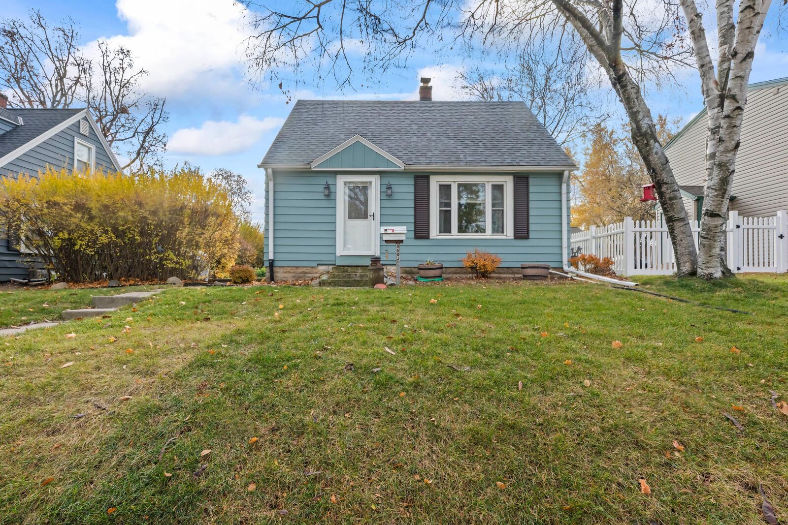 Property Photo: 8603 W Stuth Ave WI 53227