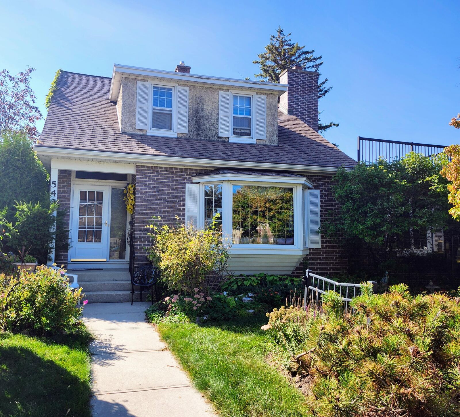 Property Photo: 543 Roosevelt Rd WI 53044