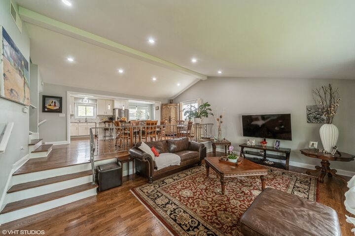 Property Photo:  1049 Peace Drive  IL 60090 