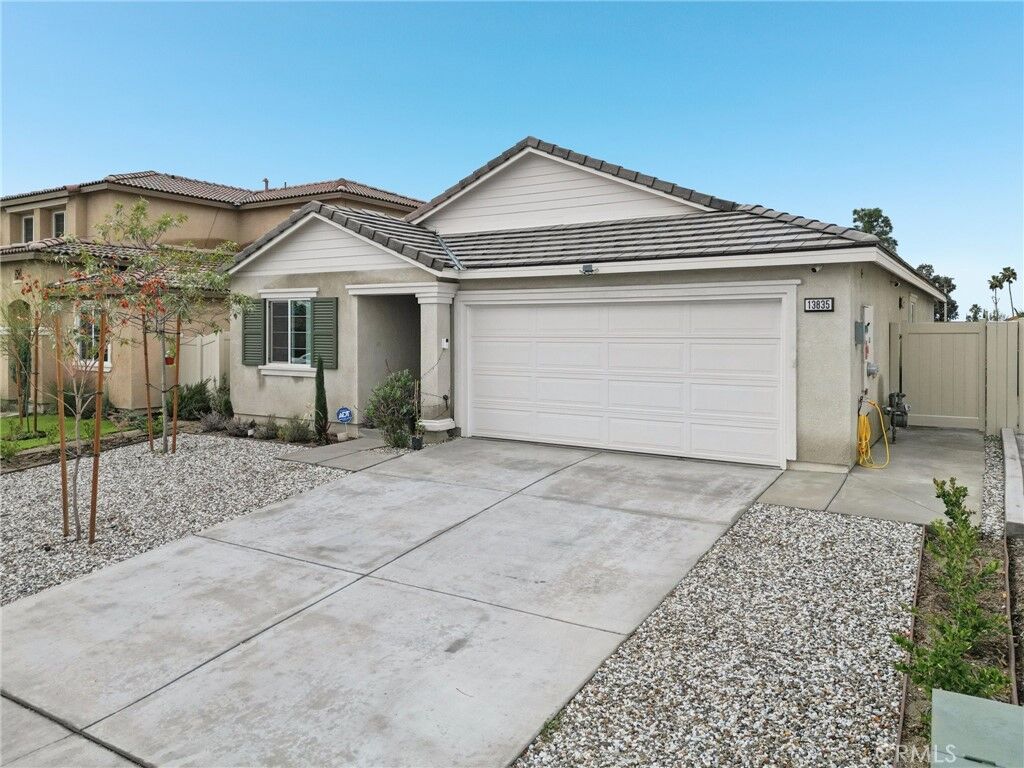 Property Photo: 13835 Solara CA 92555