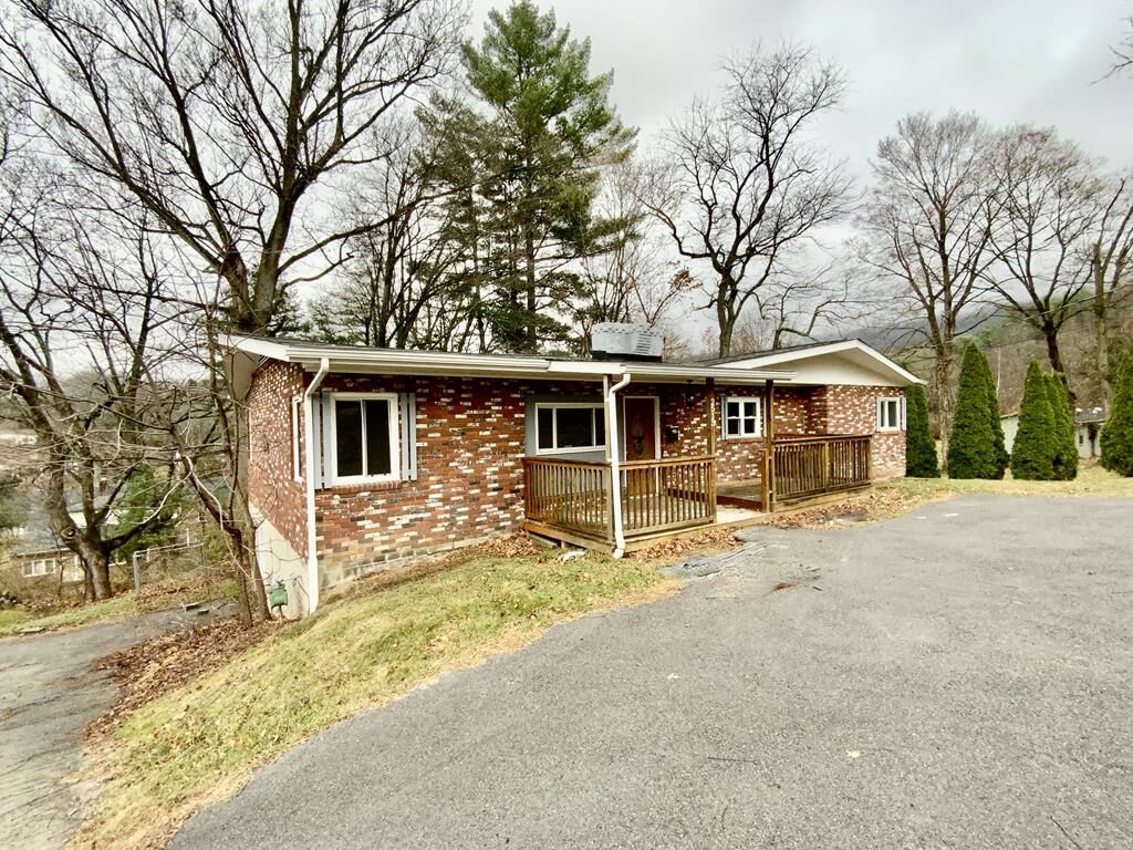 Property Photo: 2513 Grandview St. WV 24701