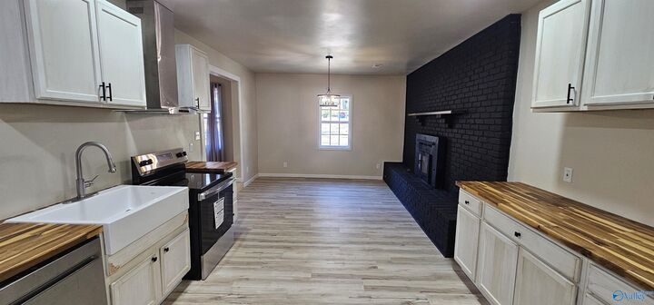 Property Photo:  812 Tupelo Pike  AL 35768 