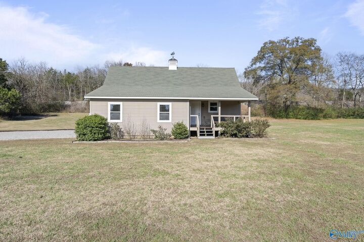 Property Photo:  391 Robinwood Lane  AL 35776 