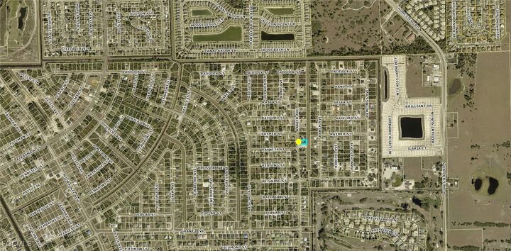 Property Photo:  337 Ranier Avenue  FL 33974 