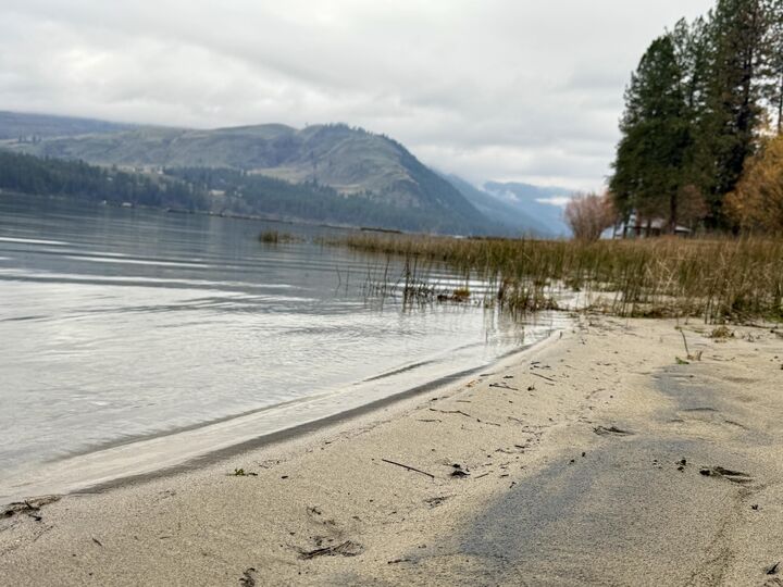 Property Photo: 1888 Orchard Dr N WA 99126