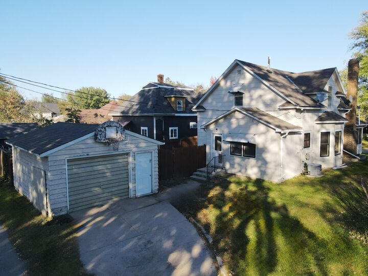 Property Photo: 511 8th Street NE MN 56479