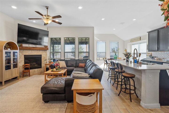 Property Photo:  5533 Annie Creek Road  TX 76126 