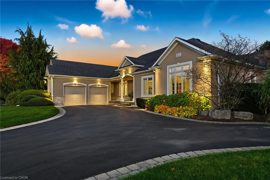 Property Photo: 7 Appaloosa Trail ON L0R 1H3