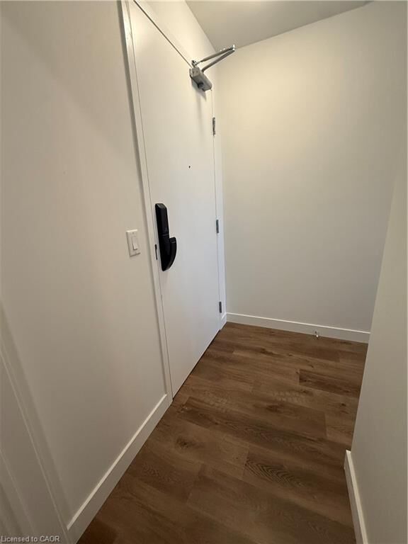 Property Photo:  461 Green Road 527  ON L8E 5B4 