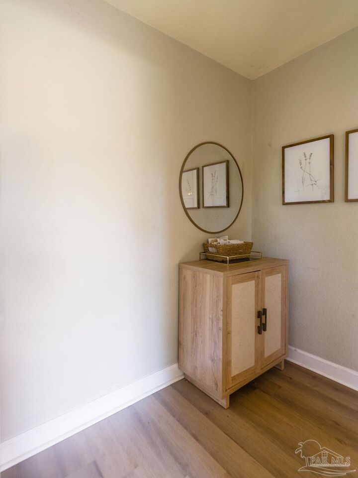 Property Photo: 2157 Packwood Dr FL 32533