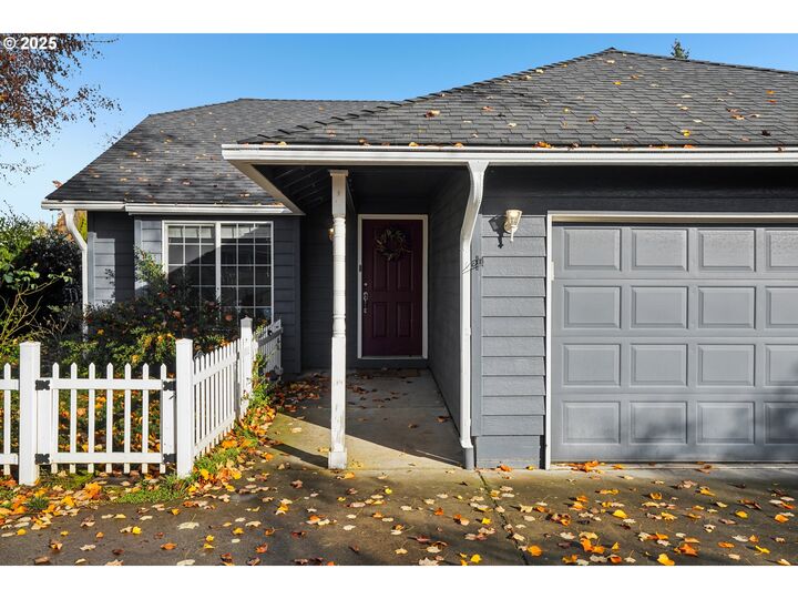 Property Photo:  463 Hrubetz Rd  OR 97302 