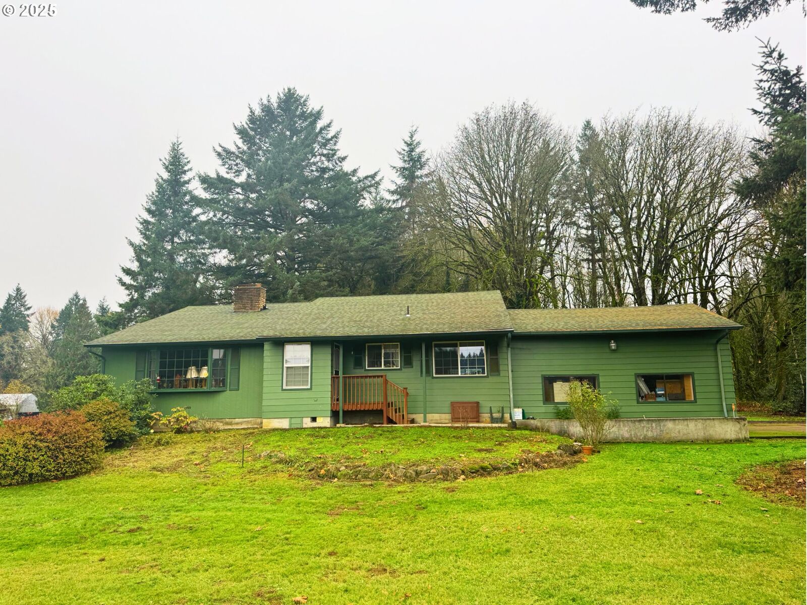 Property Photo: 29250 NE Wilsonville Rd OR 97132