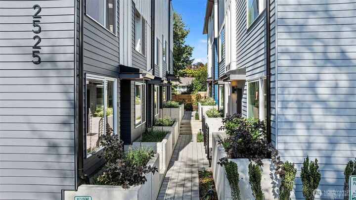 2521  29th Avenue S B  Seattle WA 98144 photo