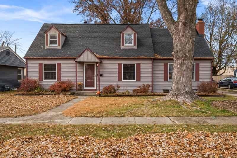 Property Photo: 6408 N 1st Street IL 61111