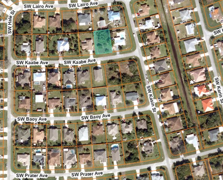 Property Photo: 517 SW Kaabe Avenue FL 34953