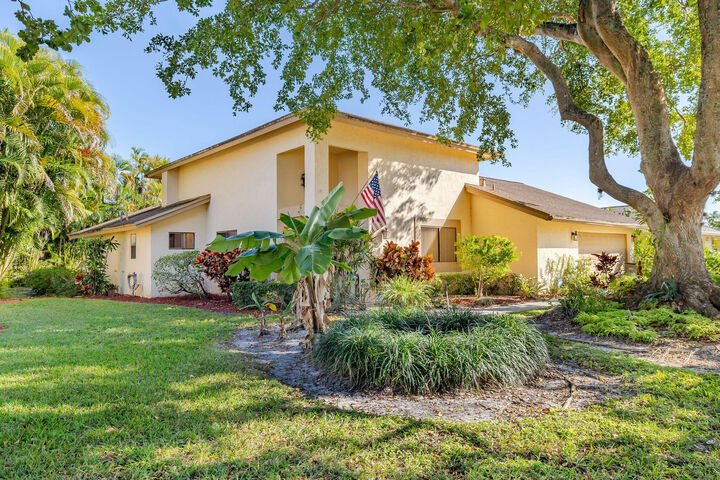 Property Photo: 1425 NW 28th Avenue FL 33445