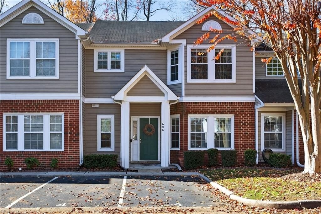 Property Photo: 606 Station Square Ln VA 23320