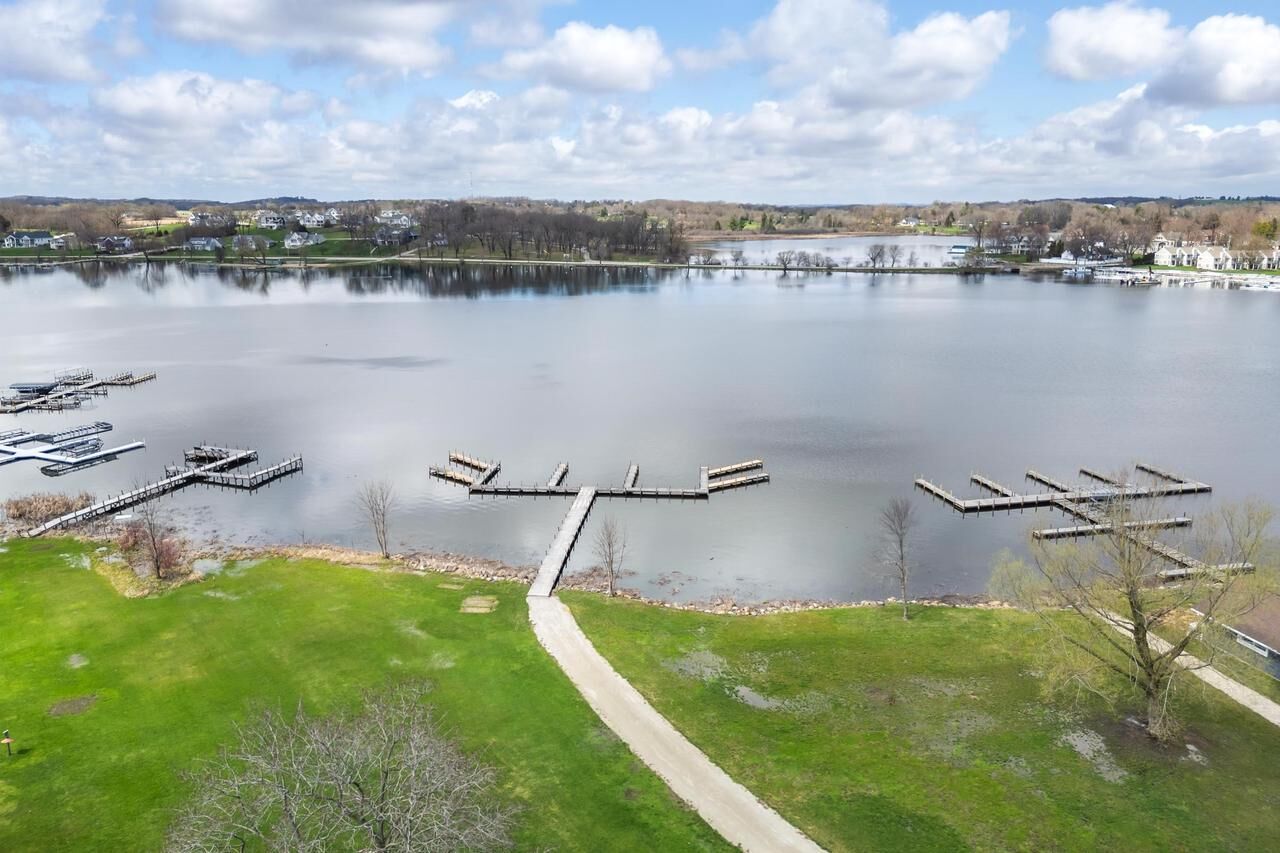 Property Photo:  413 Strauss Unit 1 Avenue  WI 54941 