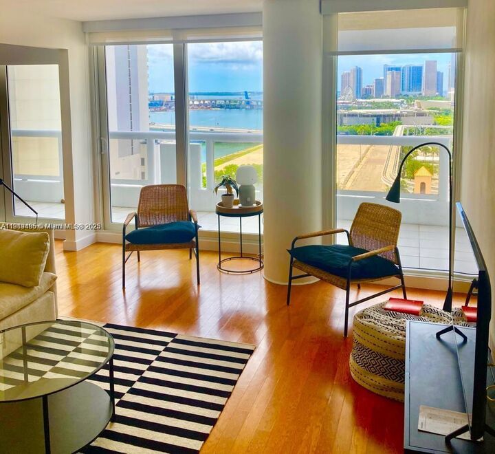 Property Photo:  1717 N Bayshore Dr A-1953  FL 33132 