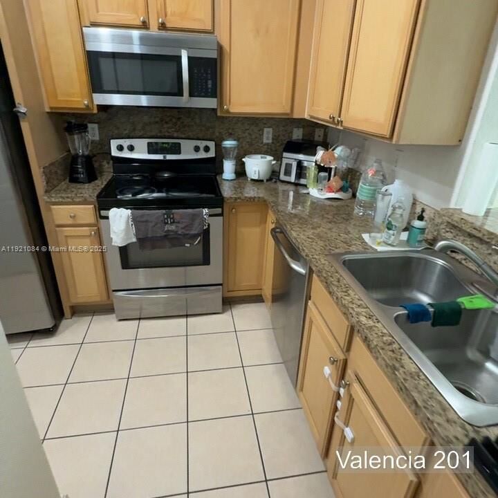 Property Photo: 6001 SW 70th St 201 FL 33143