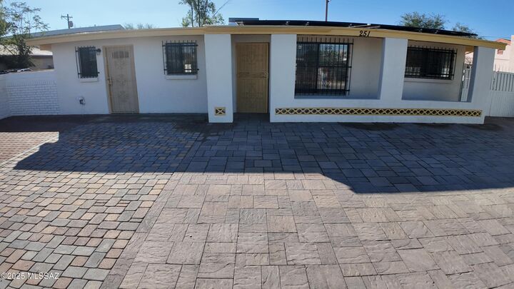 Property Photo:  251 W Missouri Street  AZ 85714 