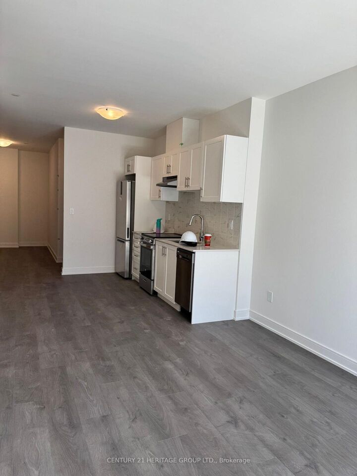 Property Photo: 715 Davis Drive 315 ON L3Y 0J2